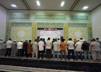 Hariman mengatakan, panitia tadarus Al-Qur’an One Day One Juz membuat daftar peserta baca qur'an dengan anggota setiap kelompok 30 orang sehingga setiap hari PTPN IV Regional IV khatam Al-qur'an
