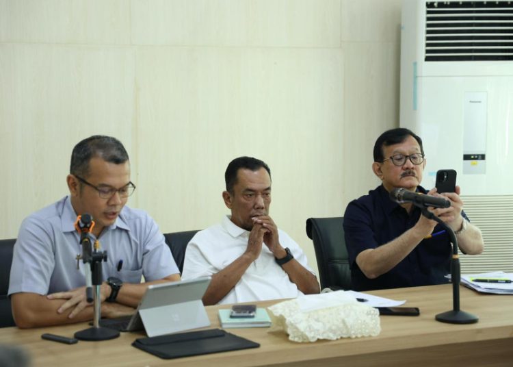 Sori menyampaikan, hingga awal 2026, kinerja operasional Regional III menunjukkan tren yang menggembirakan. Produksi tandan buah segar (TBS) dari kebun inti mampu melampaui target RKAP periode berjalan