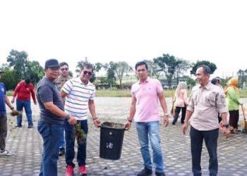 Pantauan di lokasi menunjukkan semangat kebersamaan yang kuat