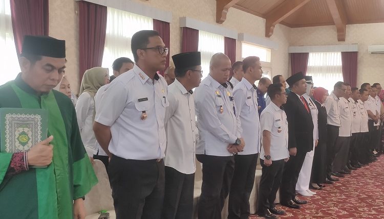 Bupati Dillah menegaskan bahwa camat memiliki peran strategis sebagai ujung tombak pemerintah daerah di tengah masyarakat
