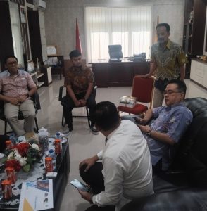 Pada audiensi yang berlangsung secara kekeluargaan itu, banyak yang dibahas terutama persiapan terjadi Kebakaran Hutan dan  Lahan (Karhutla)