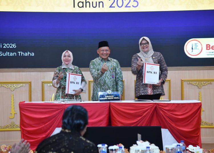 Opini WTP yang kedelapan ini tidak boleh membuat kita cepat berpuas diri. Sebaliknya, capaian ini harus menjadi cambuk keras bagi seluruh jajaran Organisasi Perangkat Daerah (OPD)