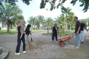 Gotong royong atau aksi bersih-bersih ini, aksi nyata kami memaknai HLH 2026 untuk kenyamanan kami dalam aktivitas kerja sehari-hari