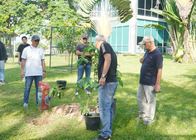 Di Region Office di kota Jambi aksi bersih-bersih ini langsung di komandoi petinggi PTPN IV Regional IV Jambi