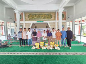 Berbagi bukan hanya tentang memberikan bantuan, tetapi juga bagaimana kita hadir dan ikut merasakan apa yang menjadi kebutuhan masyarakat di sekitar kita