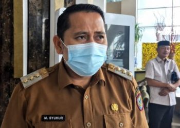 Bupati yang masih dinas di luar daerah, langsung mengintruksikan Wabup H A Khafid bersama instansi terkait, untuk segera mengadakan rapat koordinasi, guna mengambil langkah-langkah penting