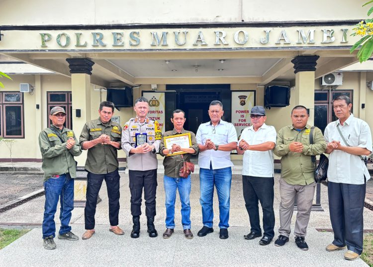 Terima kasih atas kedatangan AWaSI. Semoga silaturahmi ini terus terjaga dan kita dapat bersama-sama bersinergi dalam menjaga situasi kamtibmas di wilayah Kabupaten Muaro Jambi