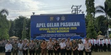 Apel tersebut dipimpin langsung oleh Kapolres Merangin, AKBP Kiki Firmansyah Effendi, S.I.K., M.H., yang membacakan amanat dari Kepala Kepolisian Negara Republik Indonesia (Kapolri)