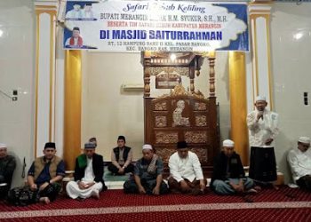 Kebersihan bukan hanya tanggung jawab pemerintah, tetapi tugas kita semua. Lingkungan yang bersih akan menciptakan masyarakat yang sehat dan produktif